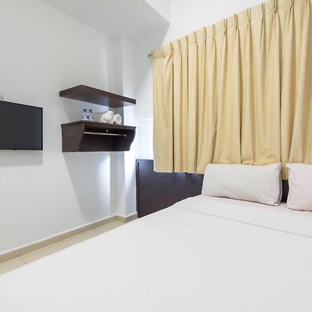 Hollitel Hotel Malacca Екстериор снимка